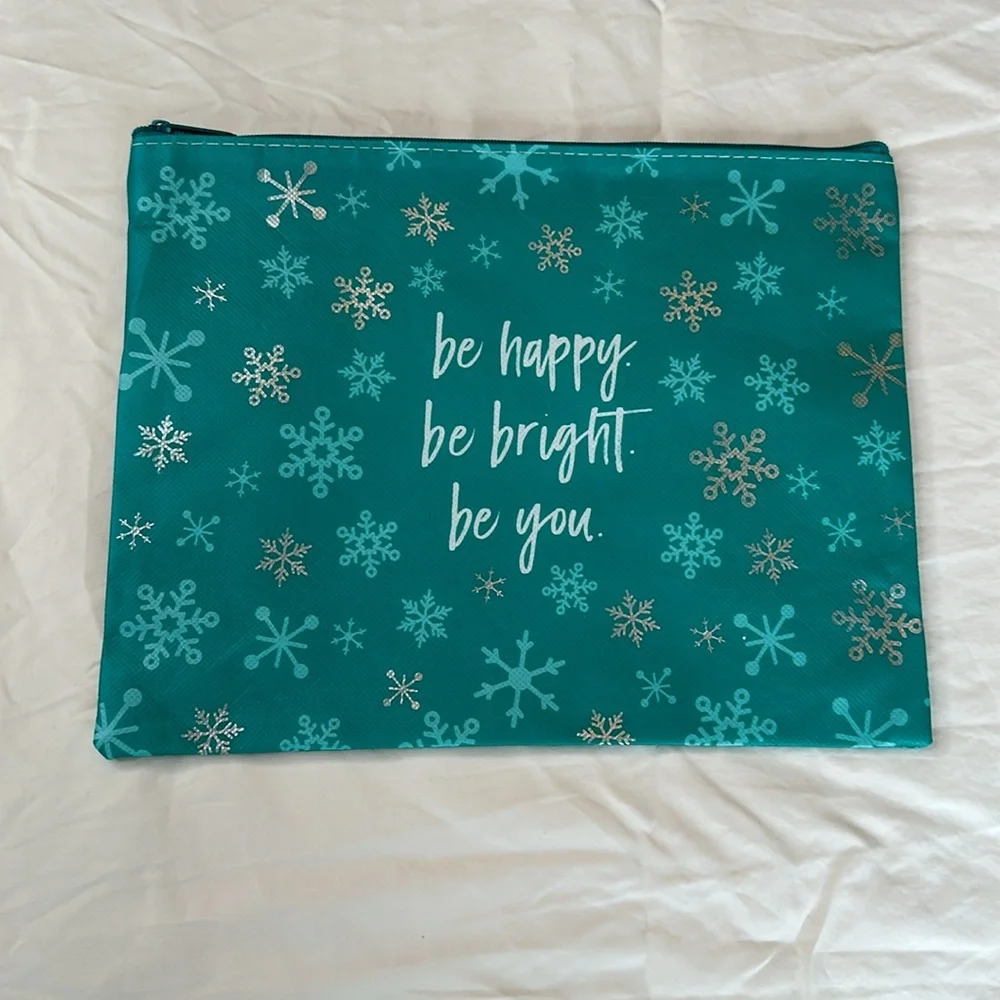 NEW WITH TAGS! A Trio Of Teal Makeup Pouches With Inspirational Quotes On Them.